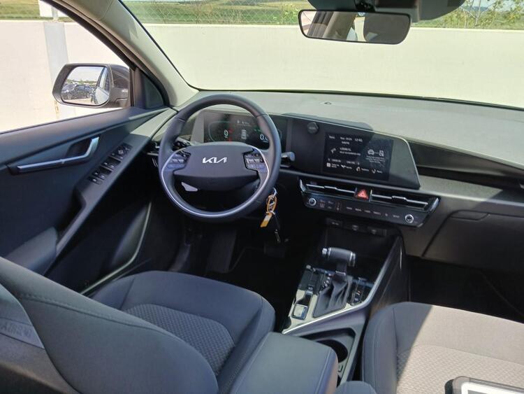Kia Niro Concept Hybrid 1.6 141cv foto 4