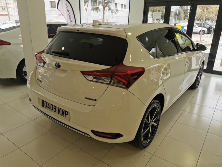 Toyota Auris Hybrid Feel! Edition foto 3