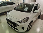 HYUNDAI i10 KLASS 1.0 65CV miniatura 2