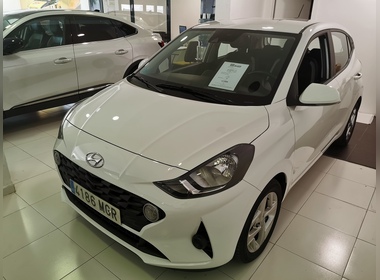 HYUNDAI - i10