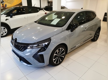 RENAULT - CLIO