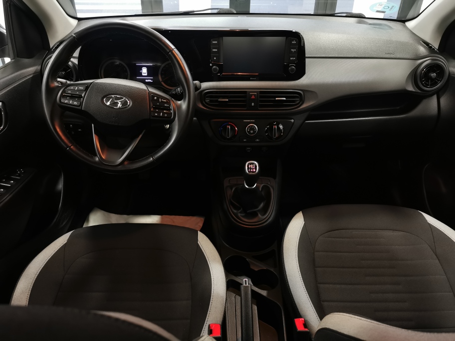 HYUNDAI i10 KLASS 1.0 65CV miniatura 6