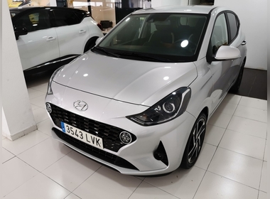 HYUNDAI - i10