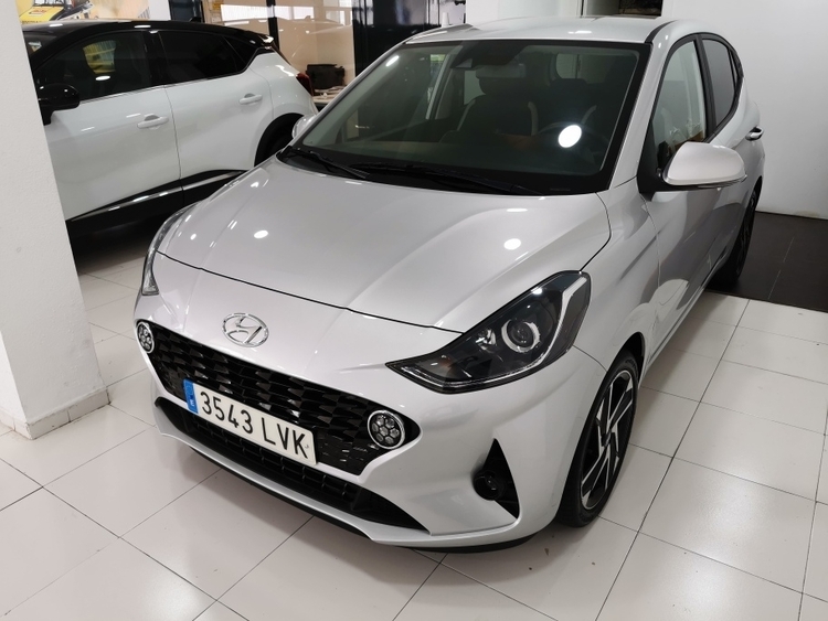 HYUNDAI i10 Tecno 1.0 66cv foto 2