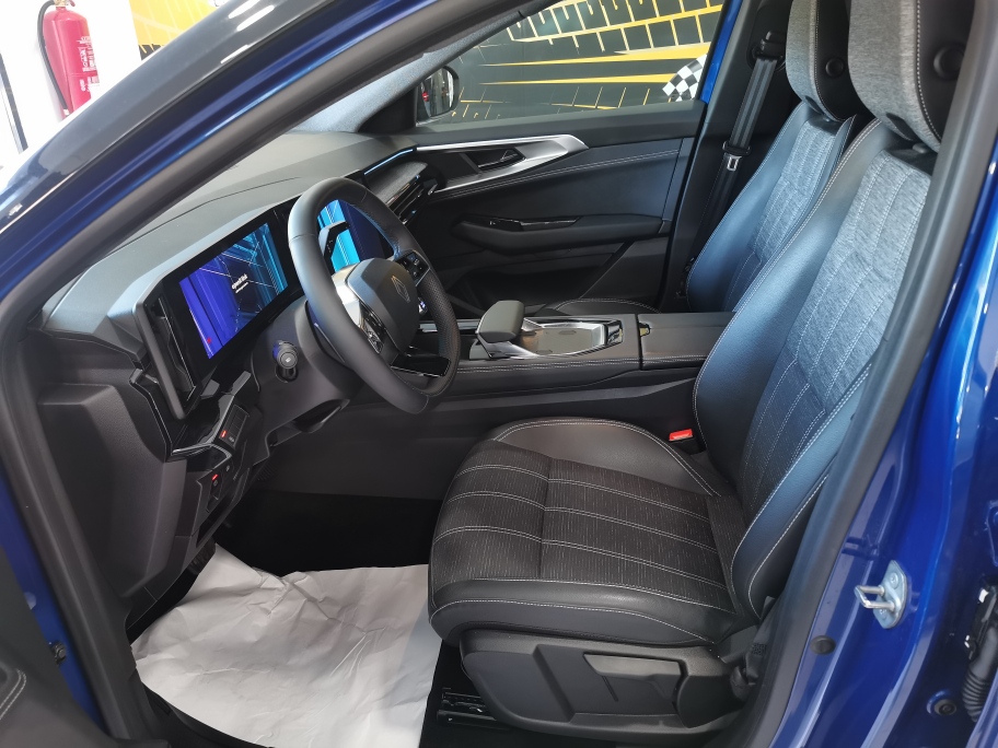 RENAULT AUSTRAL TECHNO HYBRID 200CV miniatura 7
