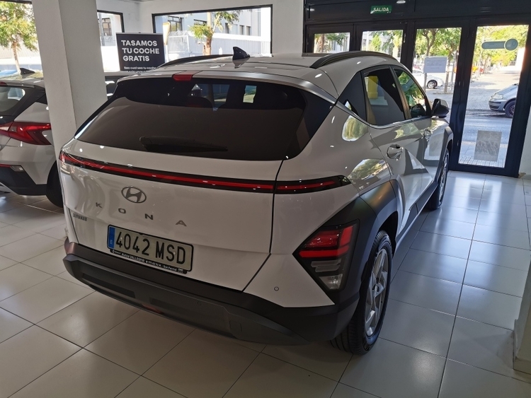 HYUNDAI KONA TECNO 1.0 TGDI 120CV foto 3