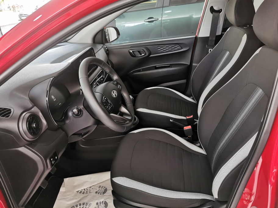 HYUNDAI i10 KLASS 1.0 66CV miniatura 4