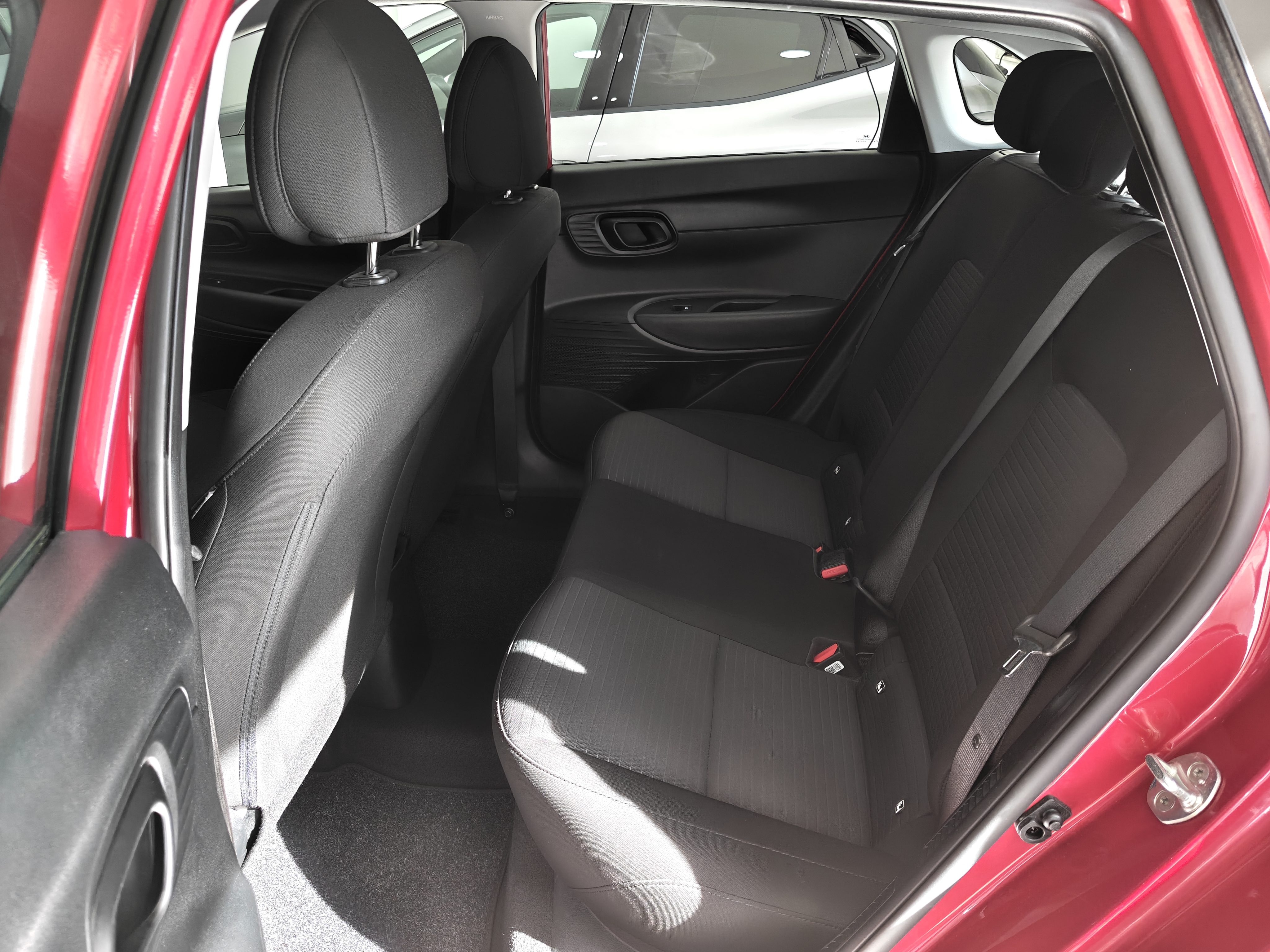HYUNDAI i20 KLASS 1.0TGDI 100CV DCT miniatura 5